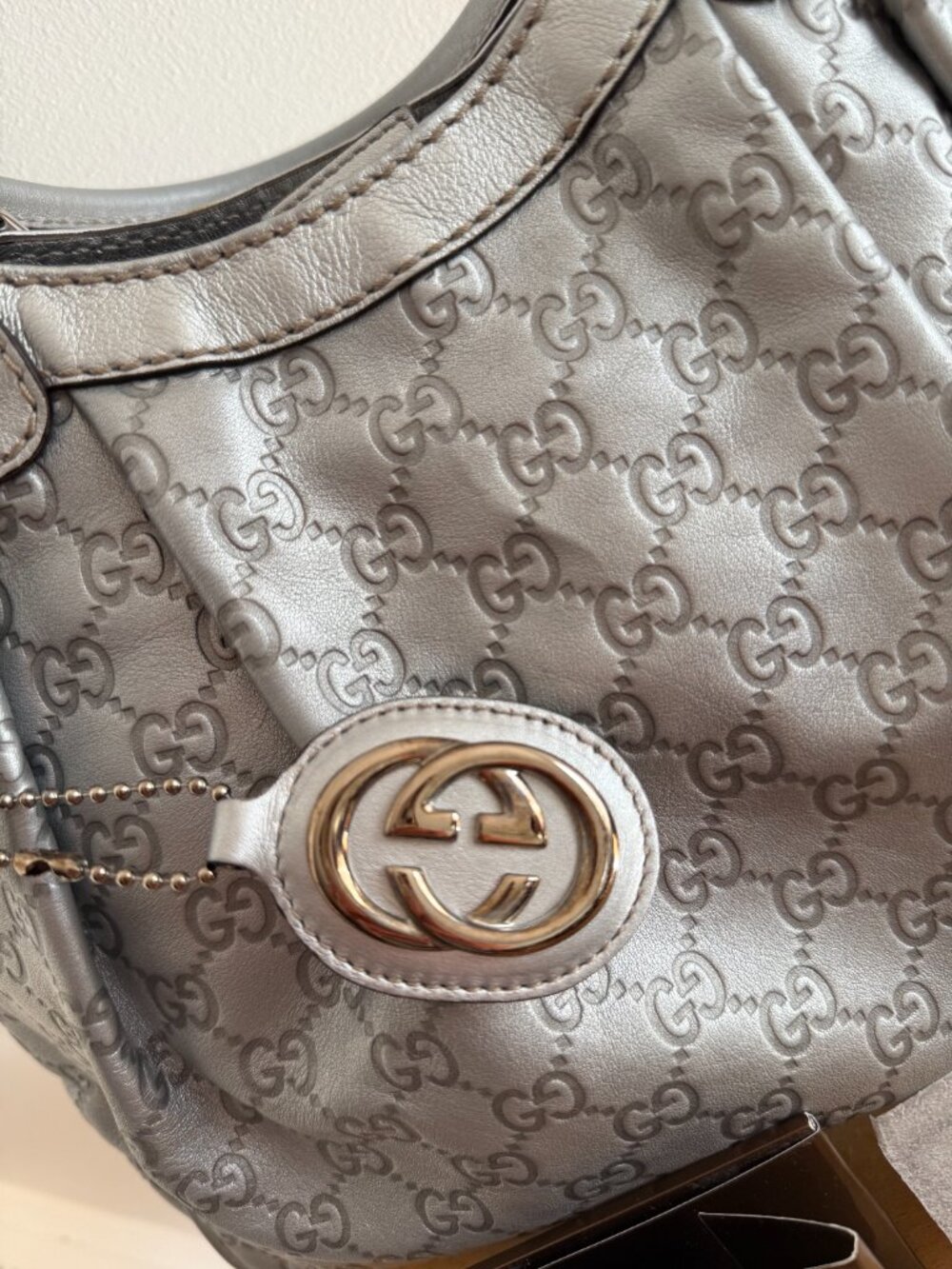 Gucci Guccissima Sukey Medium Tote Metallic Grey - Picture 5 of 10